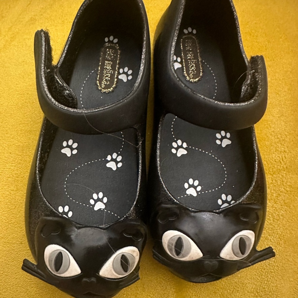 Black Cat Mini Melissa shoes toddler sz 8